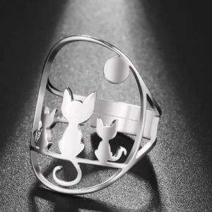NWT Adjustable Adorable Silver Ton Kitty Cats Sitting by the Moon Ring!